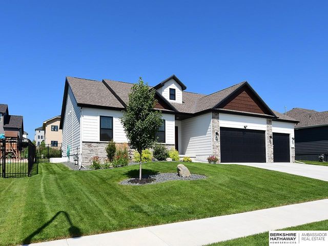11010 N 169 Street, Bennington, NE 68007