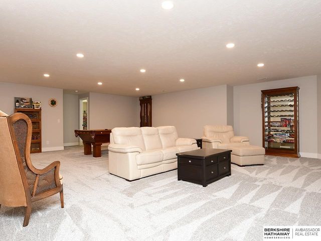11010 N 169 Street, Bennington, NE 68007