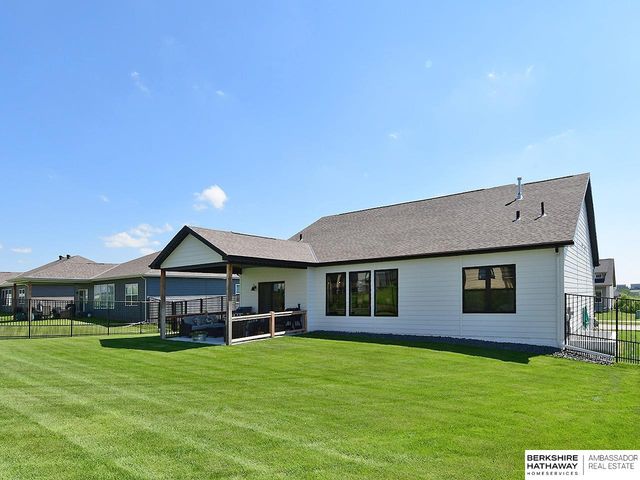 11010 N 169 Street, Bennington, NE 68007