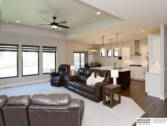 11010 N 169 Street, Bennington, NE 68007