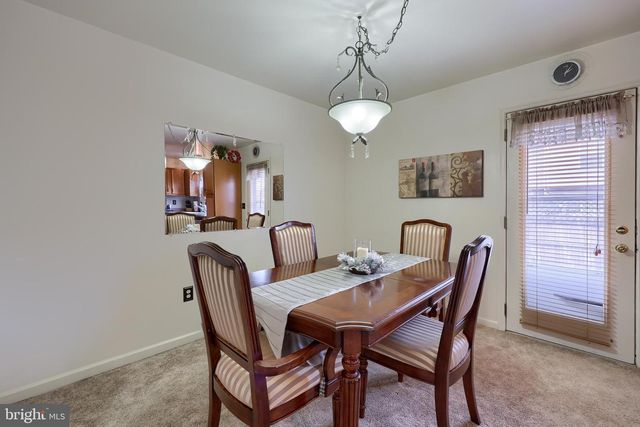 6 TIFFANY LN, Lebanon, PA 17046