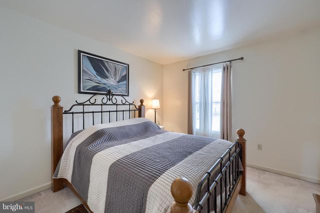 6 TIFFANY LN, Lebanon, PA 17046