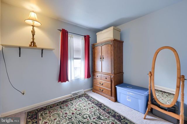 6 TIFFANY LN, Lebanon, PA 17046