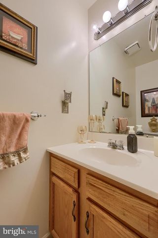 6 TIFFANY LN, Lebanon, PA 17046