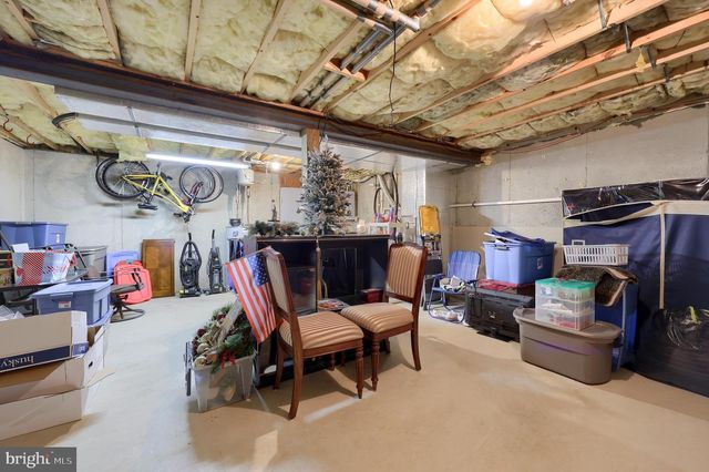 6 TIFFANY LN, Lebanon, PA 17046