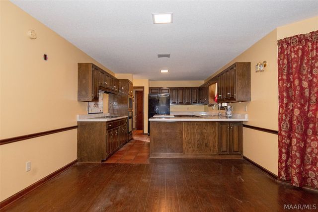 1095 SHADY Trail, Wetumpka, AL 36092