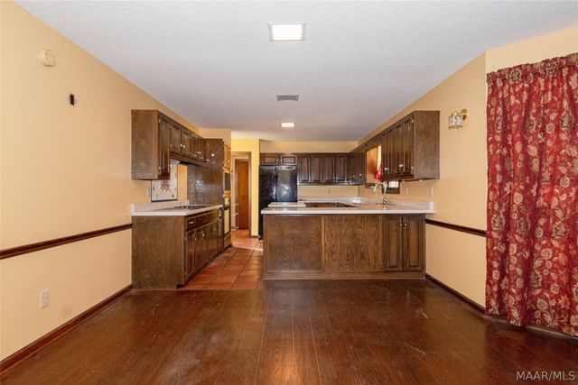 1095 SHADY Trail, Wetumpka, AL 36092