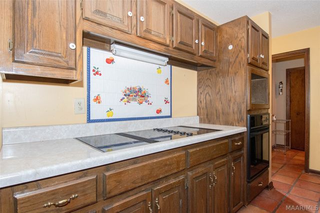 1095 SHADY Trail, Wetumpka, AL 36092