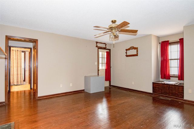 1095 SHADY Trail, Wetumpka, AL 36092