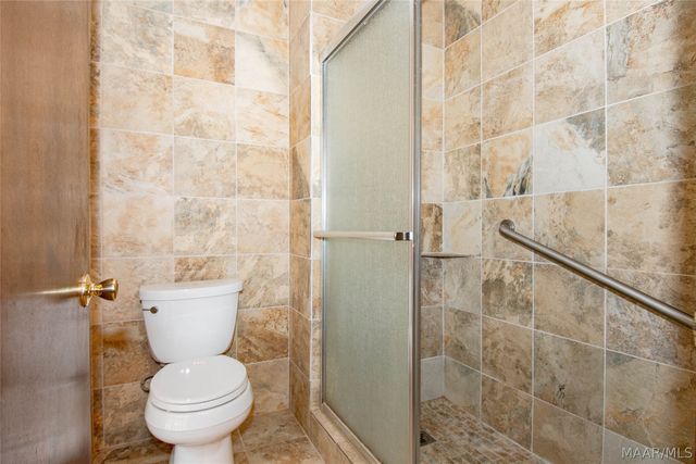 1095 SHADY Trail, Wetumpka, AL 36092