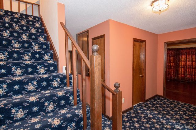 1095 SHADY Trail, Wetumpka, AL 36092