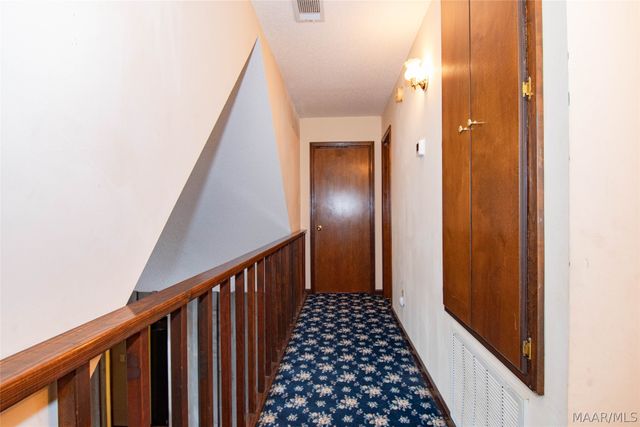 1095 SHADY Trail, Wetumpka, AL 36092