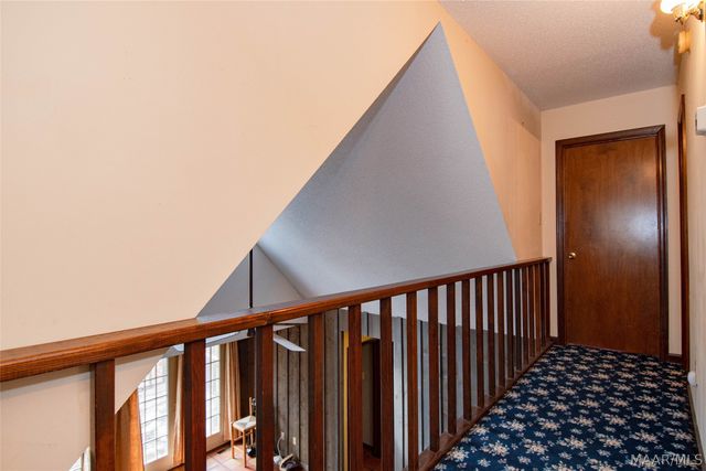 1095 SHADY Trail, Wetumpka, AL 36092