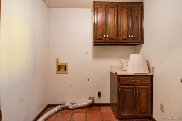 1095 SHADY Trail, Wetumpka, AL 36092