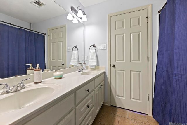 12236 Creekside Ave, Walker, LA 70785