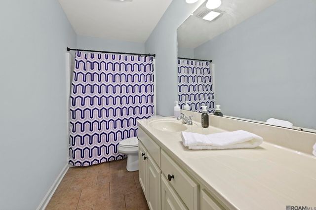 12236 Creekside Ave, Walker, LA 70785