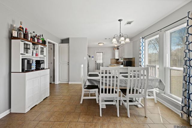 12236 Creekside Ave, Walker, LA 70785