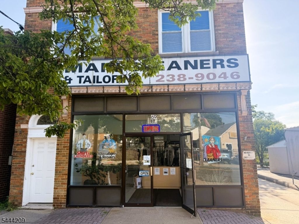 69 Main St, Sayreville Boro, NJ 08872 — exterior