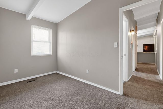 1672 Duxberry Avenue, Columbus, OH 43219
