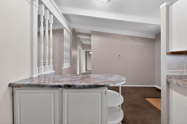 1672 Duxberry Avenue, Columbus, OH 43219