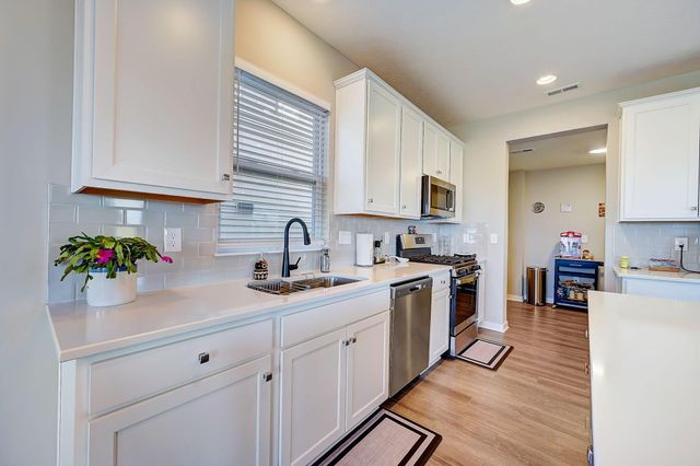 3938 Legacy Road, Powell, OH 43065