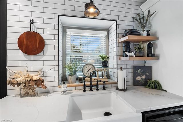 224 Tabor View Lane, Winston-salem, NC 27106