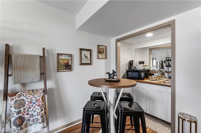 224 Tabor View Lane, Winston-salem, NC 27106