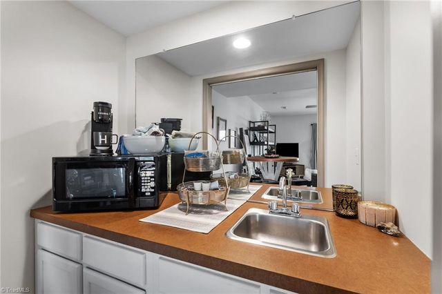 224 Tabor View Lane, Winston-salem, NC 27106