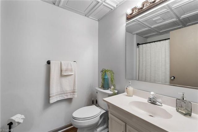 224 Tabor View Lane, Winston-salem, NC 27106