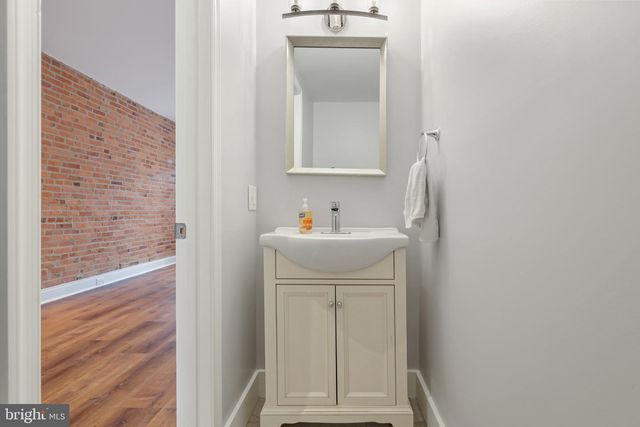 329 S NEWKIRK ST, Baltimore, MD 21224