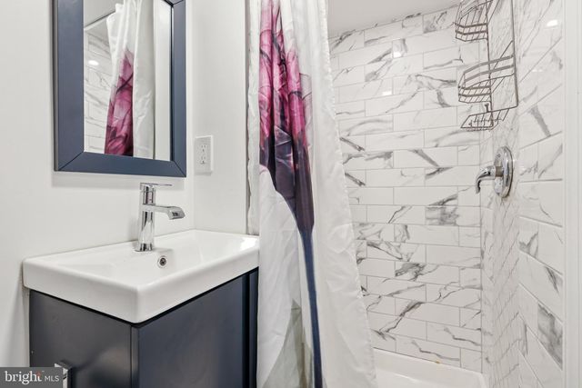 329 S NEWKIRK ST, Baltimore, MD 21224