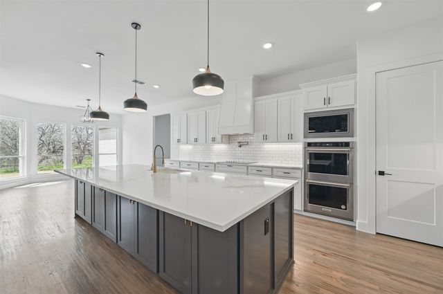 8241 Grayson Court, Midlothian, TX 76065