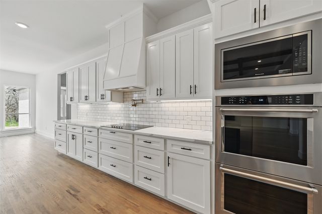 8241 Grayson Court, Midlothian, TX 76065