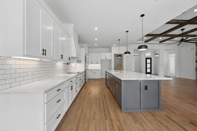 8241 Grayson Court, Midlothian, TX 76065