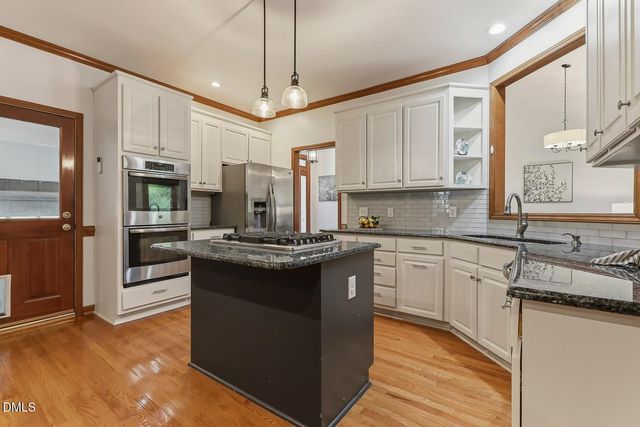 5512 Doemont Drive, Apex, NC 27539