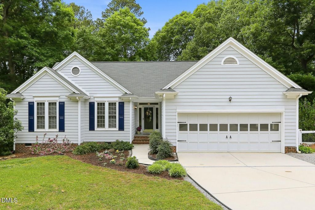 5512 Doemont Drive, Apex, NC 27539