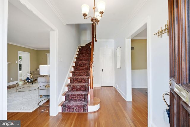 824 S COURTHOUSE RD, Arlington, VA 22204