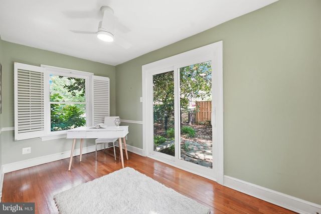 824 S COURTHOUSE RD, Arlington, VA 22204