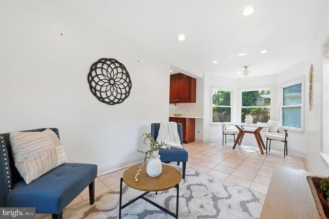 824 S COURTHOUSE RD, Arlington, VA 22204