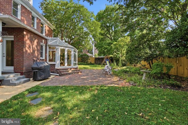 824 S COURTHOUSE RD, Arlington, VA 22204