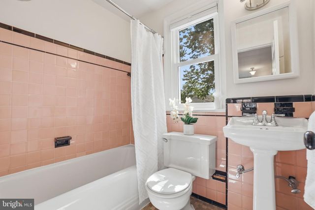 824 S COURTHOUSE RD, Arlington, VA 22204