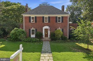 824 S COURTHOUSE RD, Arlington, VA 22204