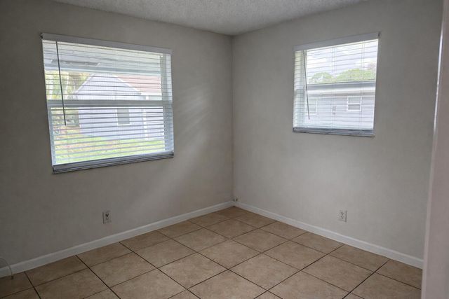 2416 Sunset Drive, West Palm Beach, FL 33415