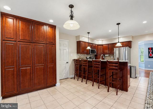 5210 KNIGHTS CT, Saint Leonard, MD 20685