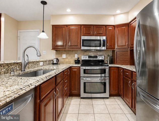 5210 KNIGHTS CT, Saint Leonard, MD 20685