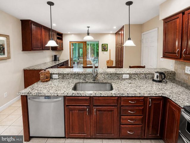 5210 KNIGHTS CT, Saint Leonard, MD 20685