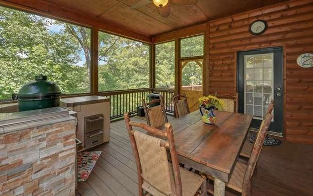 10 Piper Ln, Murphy, NC 28906