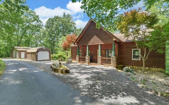 10 Piper Ln, Murphy, NC 28906