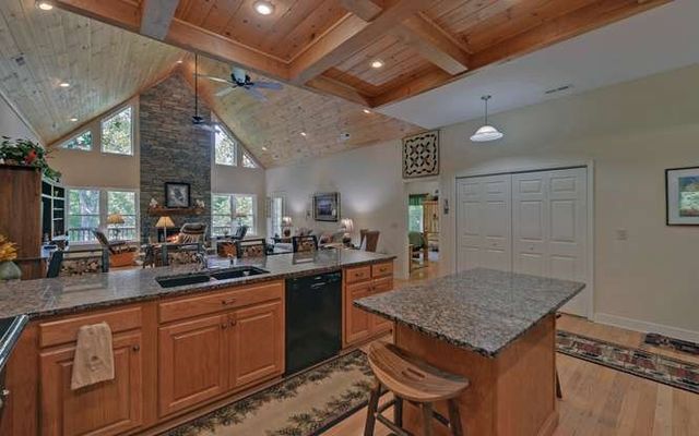 10 Piper Ln, Murphy, NC 28906