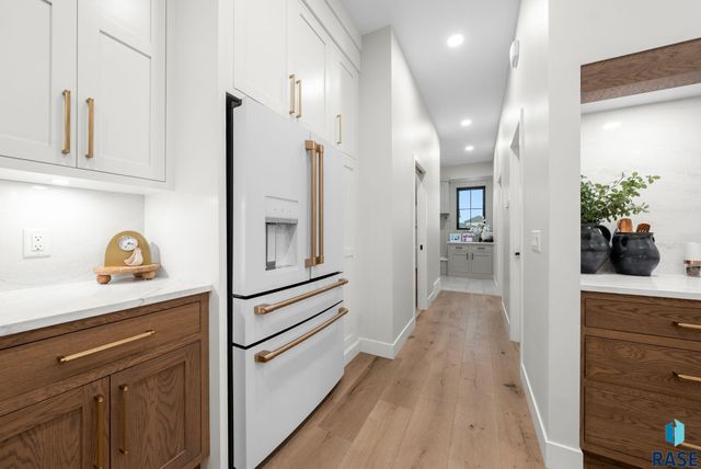 2100 N Marlowe Ave Avenue, Sioux Falls, SD 57110